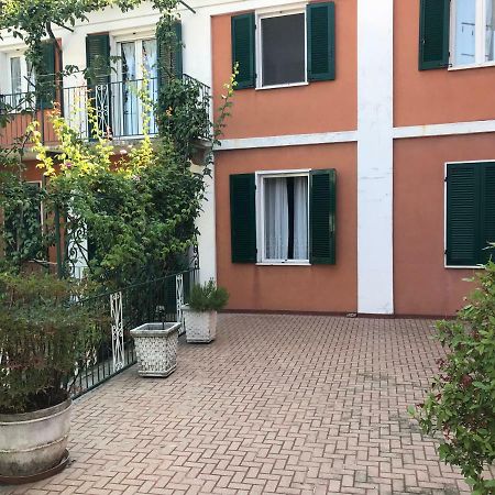Bed & Roses “Gege” Apartment La Morra Exterior photo